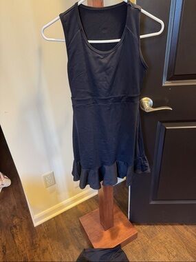 Dona Jo sz small active dress and separate shorts